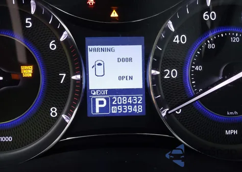 2011 Infiniti Qx56 z USA, uszkodzony, nr VIN JN8AZ2NE3B9007165